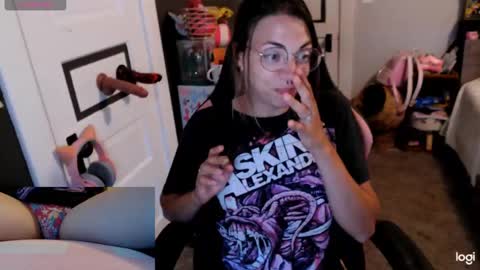 Snapshot of kierbearkisses chatting on September 2025 03:43:01 AM Kiersten online show from September 2025 03:43:01 AM