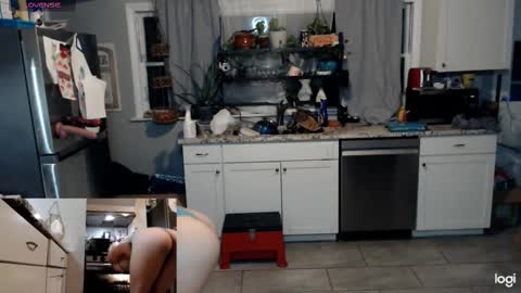 Snapshot of kierbearkisses chatting on October 2025 05:41:01 AM Kiersten online show from October 2025 05:41:01 AM