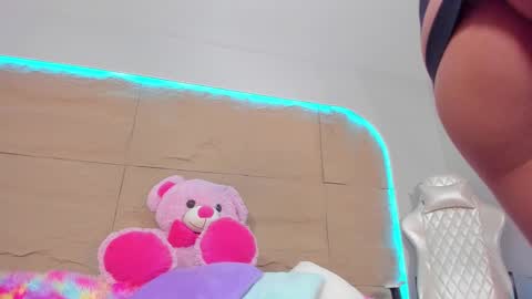 KIM COOPER online show from March 2025 10:06:02 AM