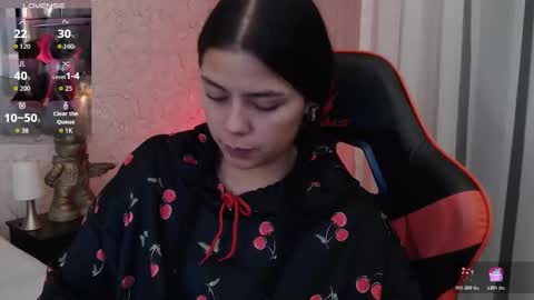 Snapshot of kiki_cams chatting on March 2026 05:25:02 AM kIKI online show from March 2026 05:25:02 AM