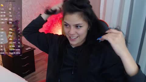 Snapshot of kiki_cams chatting on March 2026 04:41:01 AM kIKI online show from March 2026 04:41:01 AM
