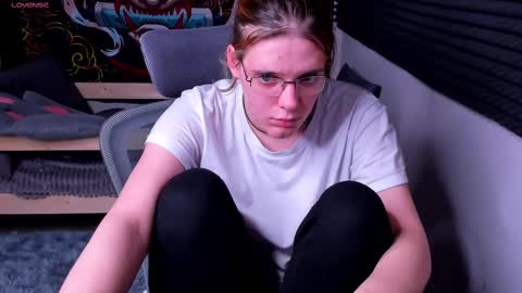 Kiki online show from February 2025 04:48:02 PM