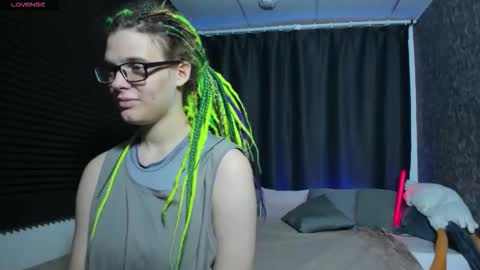 Kiki online show from September 2025 09:47:02 AM