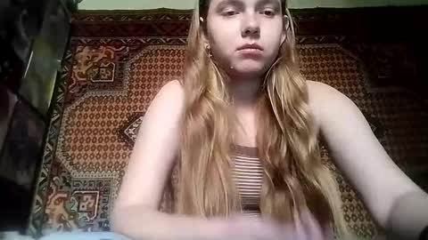 kikibang_ online show from October 2025 08:26:01 AM