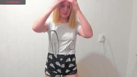 Mika and Miranda online show from February 2025 03:26:01 PM