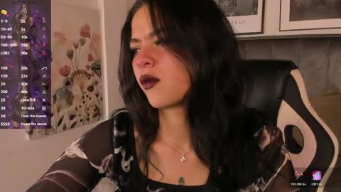 Snapshot of kikii_1 chatting on March 2026 04:17:02 AM Kikii online show from March 2026 04:17:02 AM