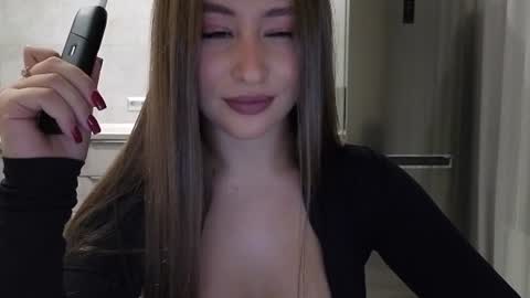 Snapshot of killer__girls chatting on June 2026 03:45:01 PM EvaAnna online show from June 2026 03:45:01 PM