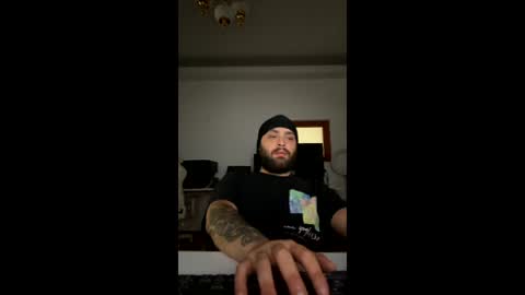 Snapshot of killerbeexxx chatting on May 2026 11:39:02 AM killerbeexxx online show from May 2026 11:39:02 AM
