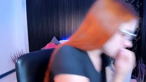 Kim online show from November 2025 12:17:01 PM