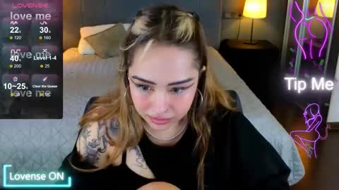 Kim online show from November 2025 10:14:01 AM