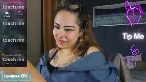 Kim online show from November 2025 08:24:01 AM