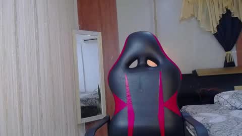 KIM online show from November 2025 07:56:02 PM