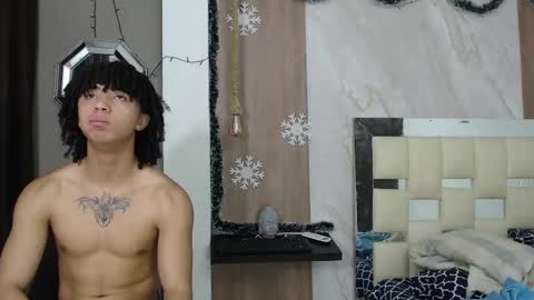 Snapshot of kim_curly_ chatting on January 2026 02:44:01 PM KIM online show from January 2026 02:44:01 PM