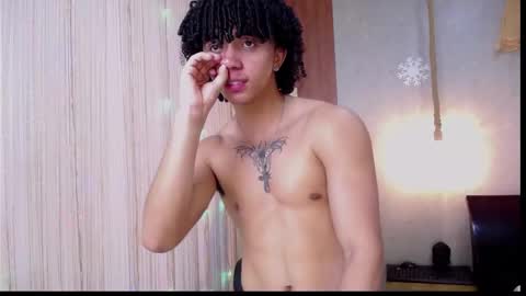 Snapshot of kim_curly_ chatting on February 2026 07:23:01 AM KIM online show from February 2026 07:23:01 AM