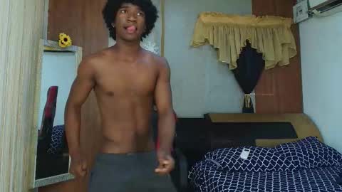 Snapshot of kim_curly_ chatting on February 2026 07:46:01 PM KIM online show from February 2026 07:46:01 PM