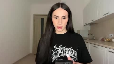 Kim Oberlin online show from April 2026 07:34:02 PM