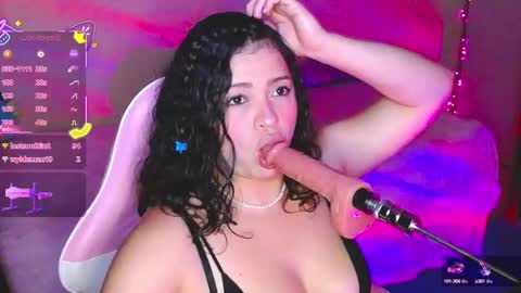 Kim Mishell  online show from October 2025 04:21:01 AM