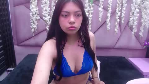 kim_sweet_69 online show from November 2025 12:30:01 PM