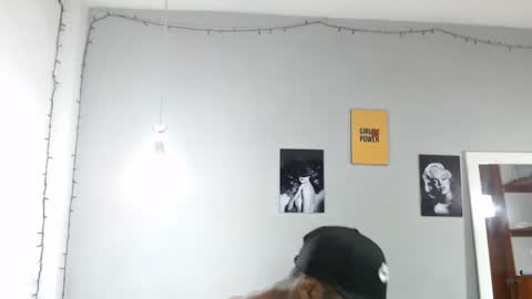 Snapshot of kimandyuk chatting on January 2025 05:29:02 PM Kim  Yuk online show from January 2025 05:29:02 PM