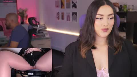 Kimberly 1200-1900 GMT-5 online show from March 2026 05:09:02 PM