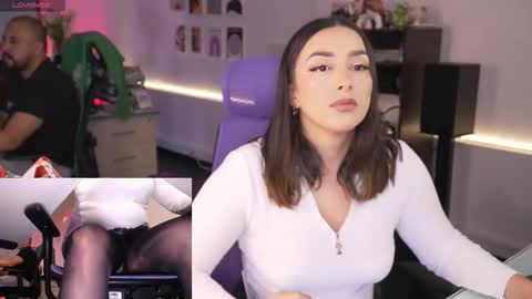 Kimberly 1200-1900 GMT-5 online show from March 2026 05:18:01 PM