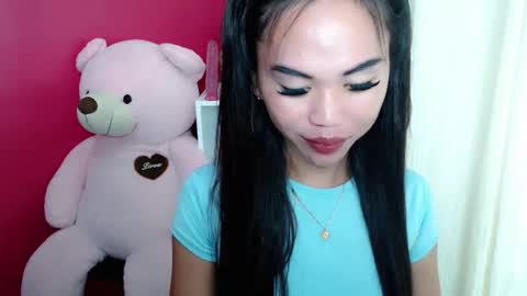 Snapshot of kimberly_tart chatting on March 2026 11:04:01 PM Kimberly online show from March 2026 11:04:01 PM