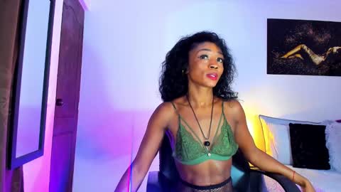 Kimberly Banks online show from February 2025 07:26:01 PM