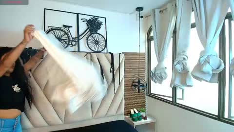 kimberlyfox_t online show from May 2026 02:11:01 PM