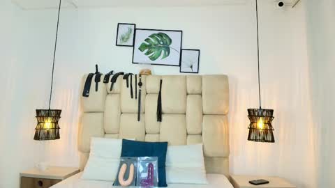 kimberlyfox_t online show from May 2026 12:35:02 PM