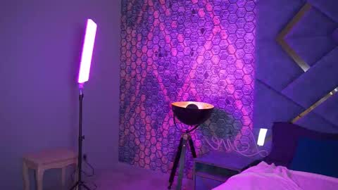 Kim online show from March 2026 02:11:02 PM