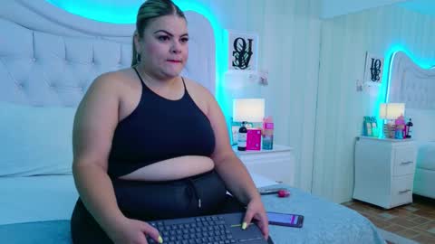 KimBrooks online show from November 2025 10:58:02 AM