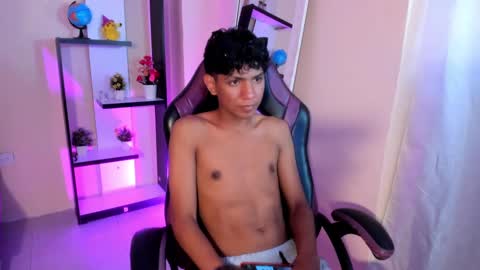 Snapshot of kimerico_04 chatting on December 2024 06:35:02 PM ISAAC online show from December 2024 06:35:02 PM