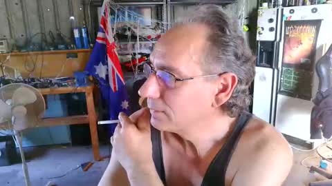 kimintheshed online show from December 2025 09:51:01 AM