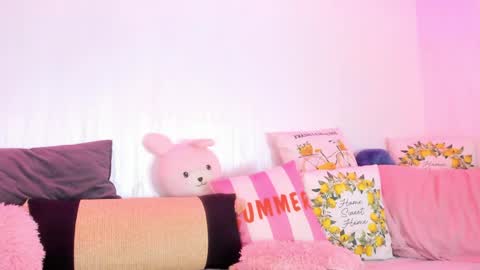 Snapshot of kimkardassiann chatting on May 2026 07:31:01 PM Natalie online show from May 2026 07:31:01 PM