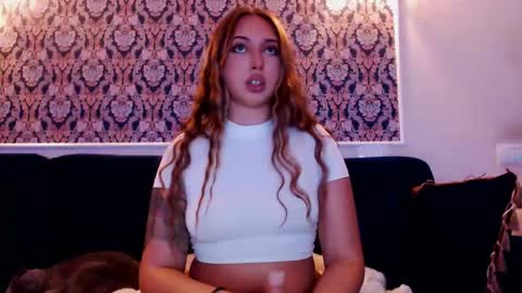 Kim Lee  online show from December 2024 10:53:01 PM