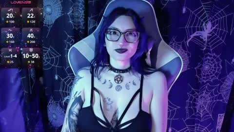 Snapshot of kimlennox__ chatting on June 2026 01:23:01 PM Kim Lennox online show from June 2026 01:23:01 PM