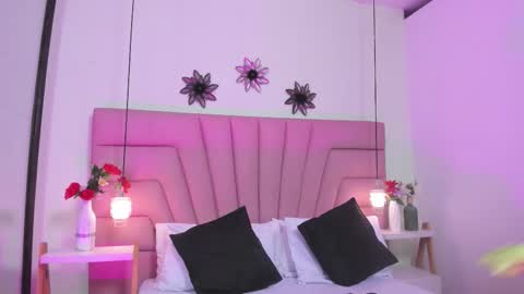 kimluna1 online show from February 2026 03:15:01 AM