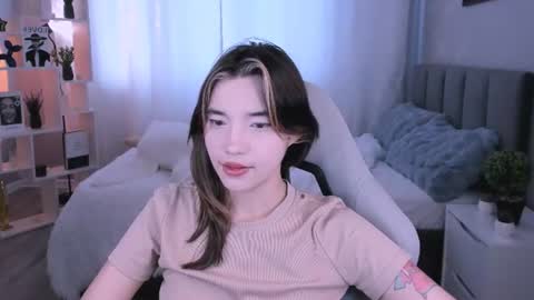 Snapshot of kimm_wong chatting on June 2026 05:23:02 AM kimm wong online show from June 2026 05:23:02 AM