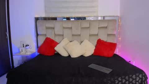   online show from September 2025 12:35:01 AM