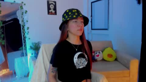 Snapshot of kimmcarter chatting on February 2026 01:23:01 AM Kimm online show from February 2026 01:23:01 AM