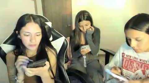 kimmi online show from October 2025 11:39:02 PM