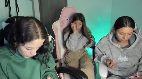 kimmi online show from February 2026 11:12:01 PM