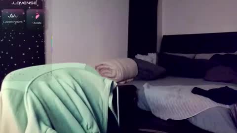 Kimmi online show from December 2025 12:41:02 AM