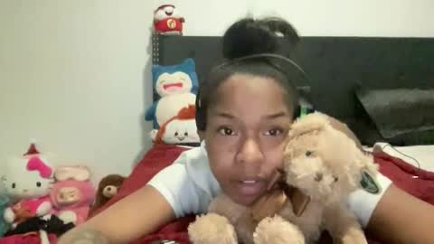 Snapshot of kimmy_charms chatting on April 2026 01:42:02 AM Kimmy Charms online show from April 2026 01:42:02 AM