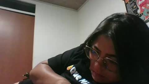 Snapshot of kimmy_kimmy_ chatting on February 2025 01:40:02 AM Kimmy online show from February 2025 01:40:02 AM