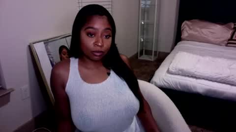 kimmyluxx online show from February 2025 02:28:01 AM