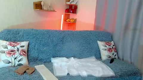 Kim online show from April 2026 08:01:02 PM