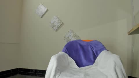 Kim Thompson online show from November 2025 08:47:01 AM