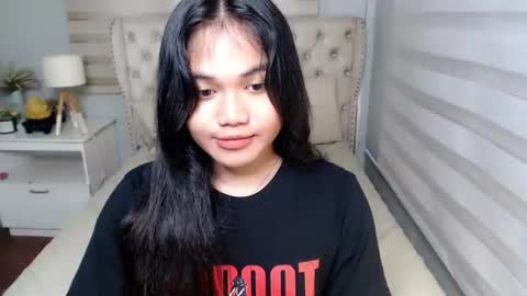 Snapshot of kina_greyx chatting on July 2026 05:35:01 AM kina online show from July 2026 05:35:01 AM