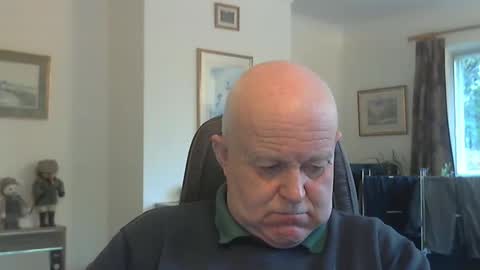 kindahairy4u online show from November 2025 01:56:02 PM